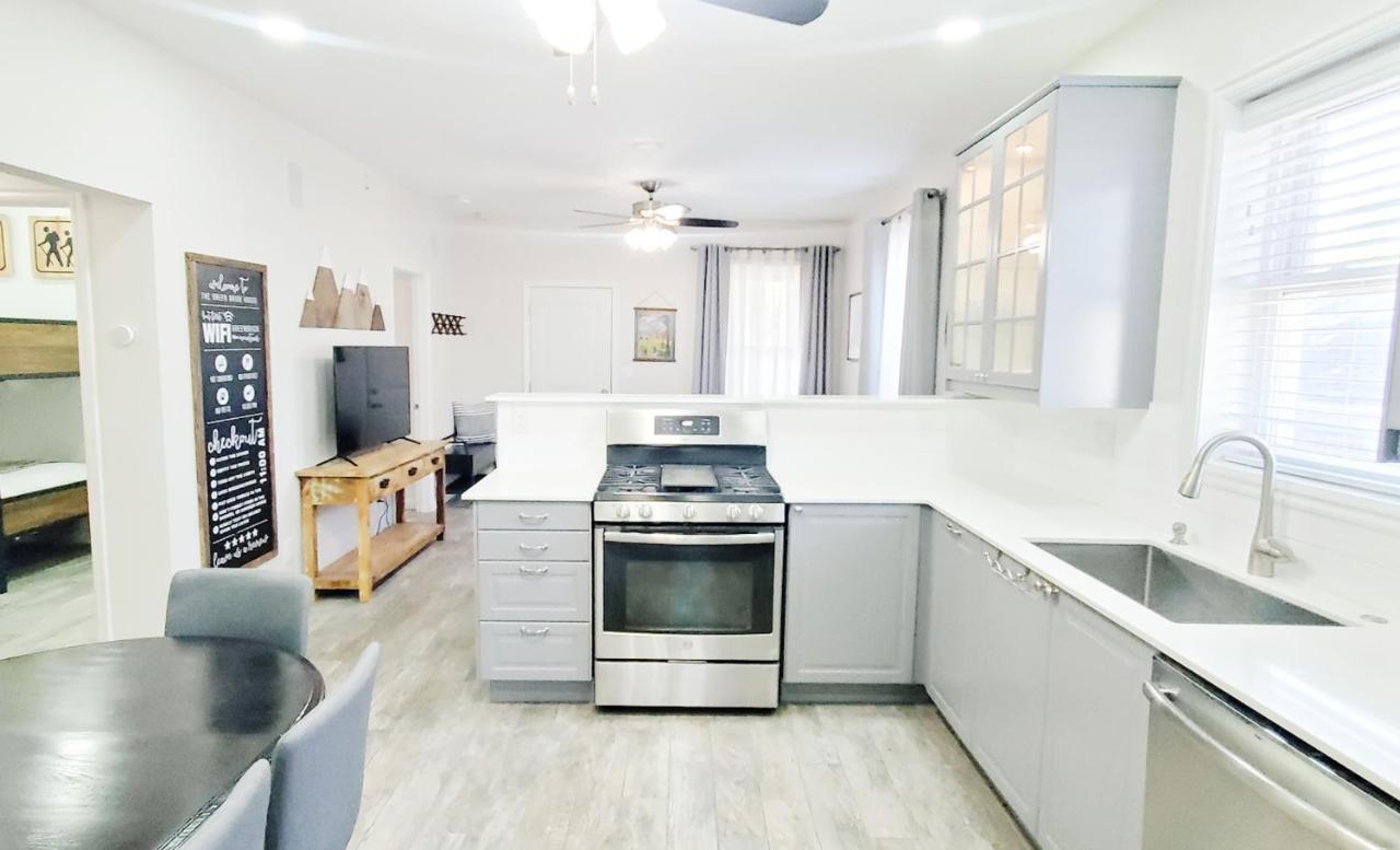 Vacation Home Minutes From Downtown, Great For Families オグデン エクステリア 写真